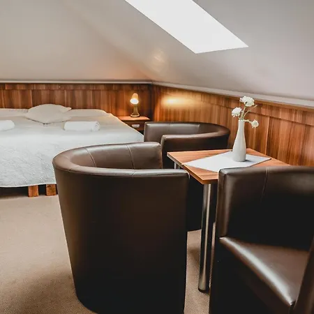 Nad Morzem- Art-pension Alojamento de Acomodação e Pequeno-almoço 4*