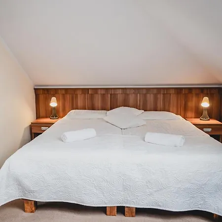 فندق مبيت وإفطار Nad Morzem - Art-pension - Dabrowa - &
