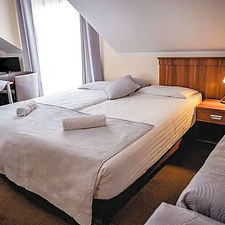Bed & Breakfast Nad Morzem - Art-pension - Dabrowa - & 4*