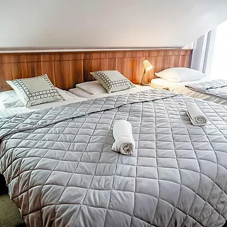 Nad Morzem - Art-pension - Dabrowa - & Bed & Breakfast Świerzno
