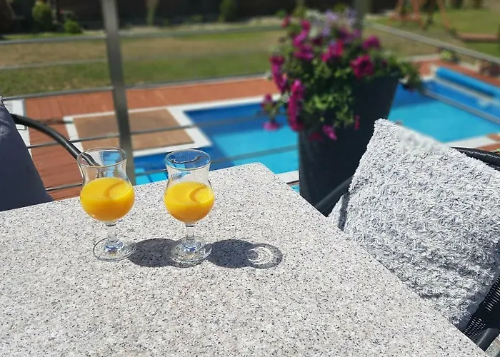 Nad Morzem- Art-pension Bed & Breakfast 4*